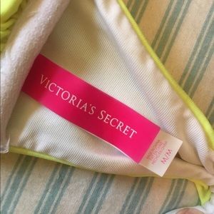 Victoria's Secret Swim - Victoria’s Secret Neon Yellow Swimsuit Victoria's Secret Swim - Victoria’s Secret Neon Yellow Swimsuit